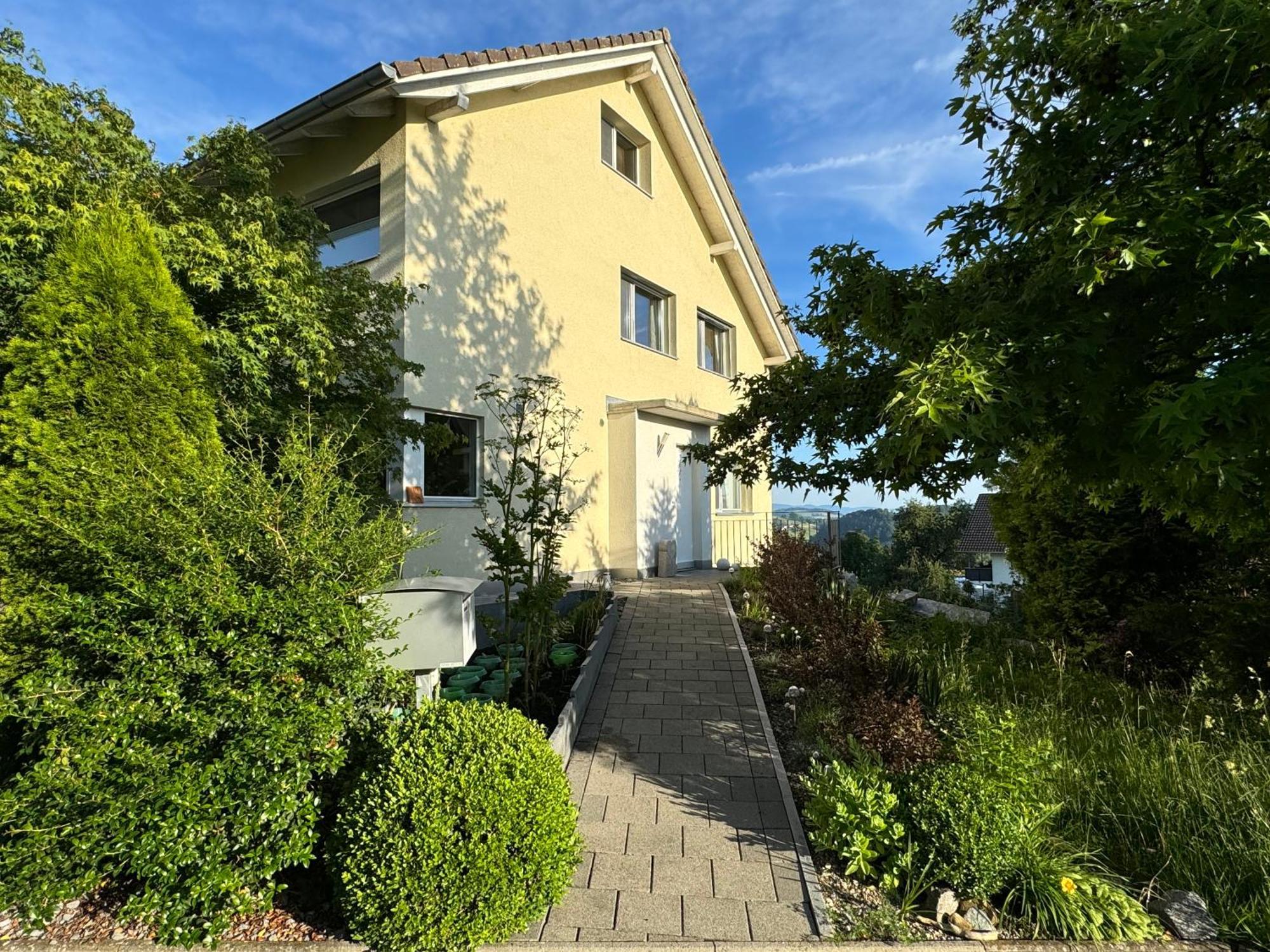Villa Modern Ufhusen Εξωτερικό φωτογραφία